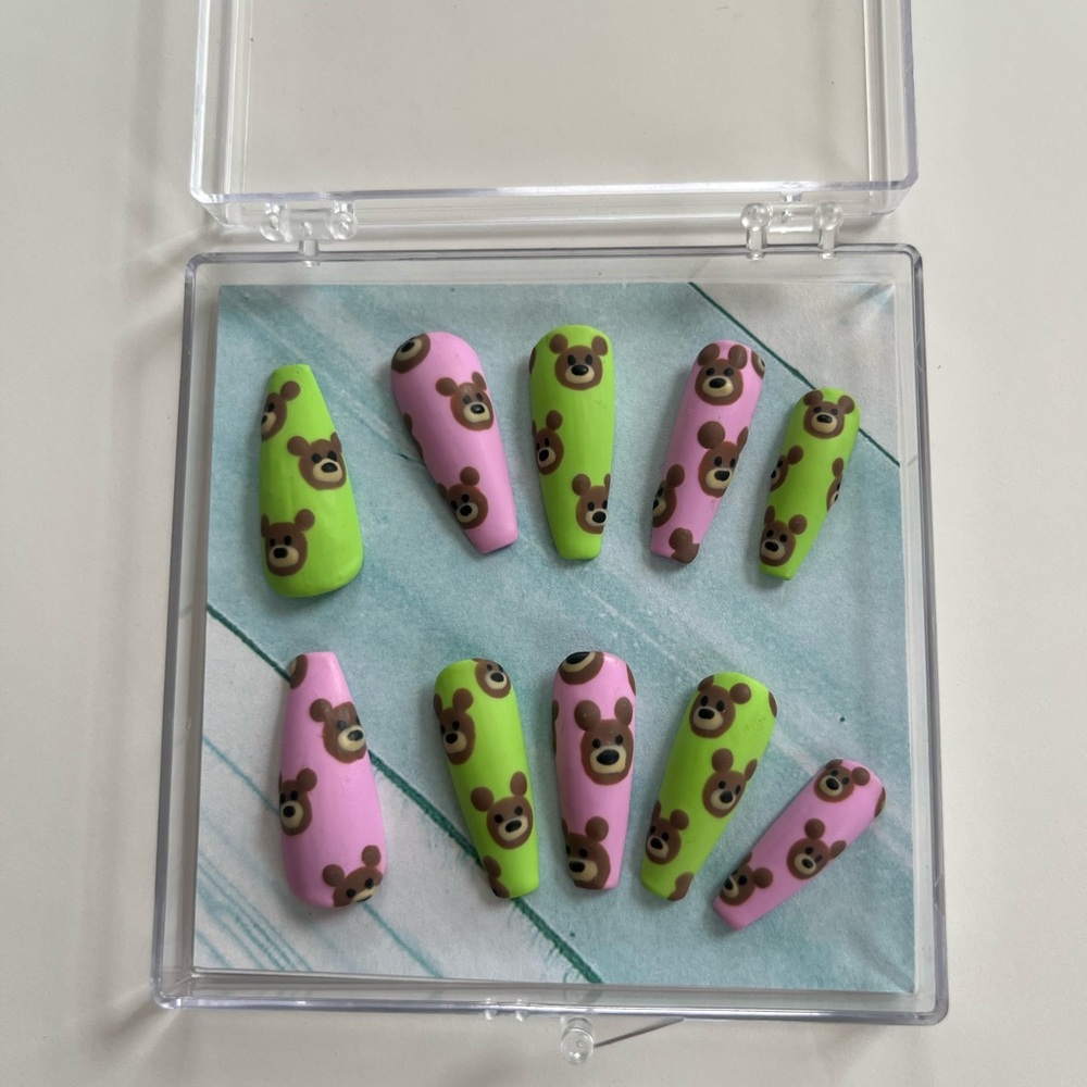 Hand-Painted Press On Nail Set